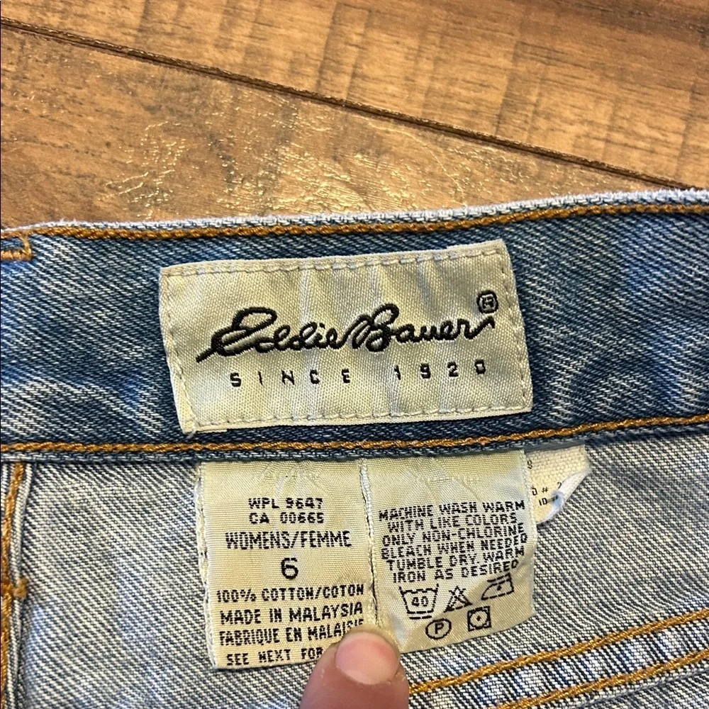 Eddie Bauer Vintage Denim Shorts - Picture 2 of 3